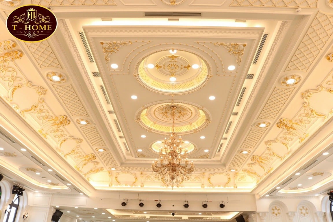 ph&agrave;o chỉ trang tr&iacute; 