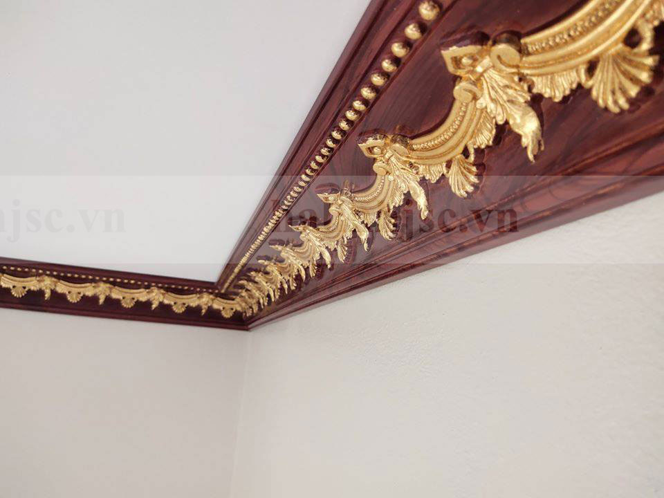 phào trần pu vân gỗ dát vàng 