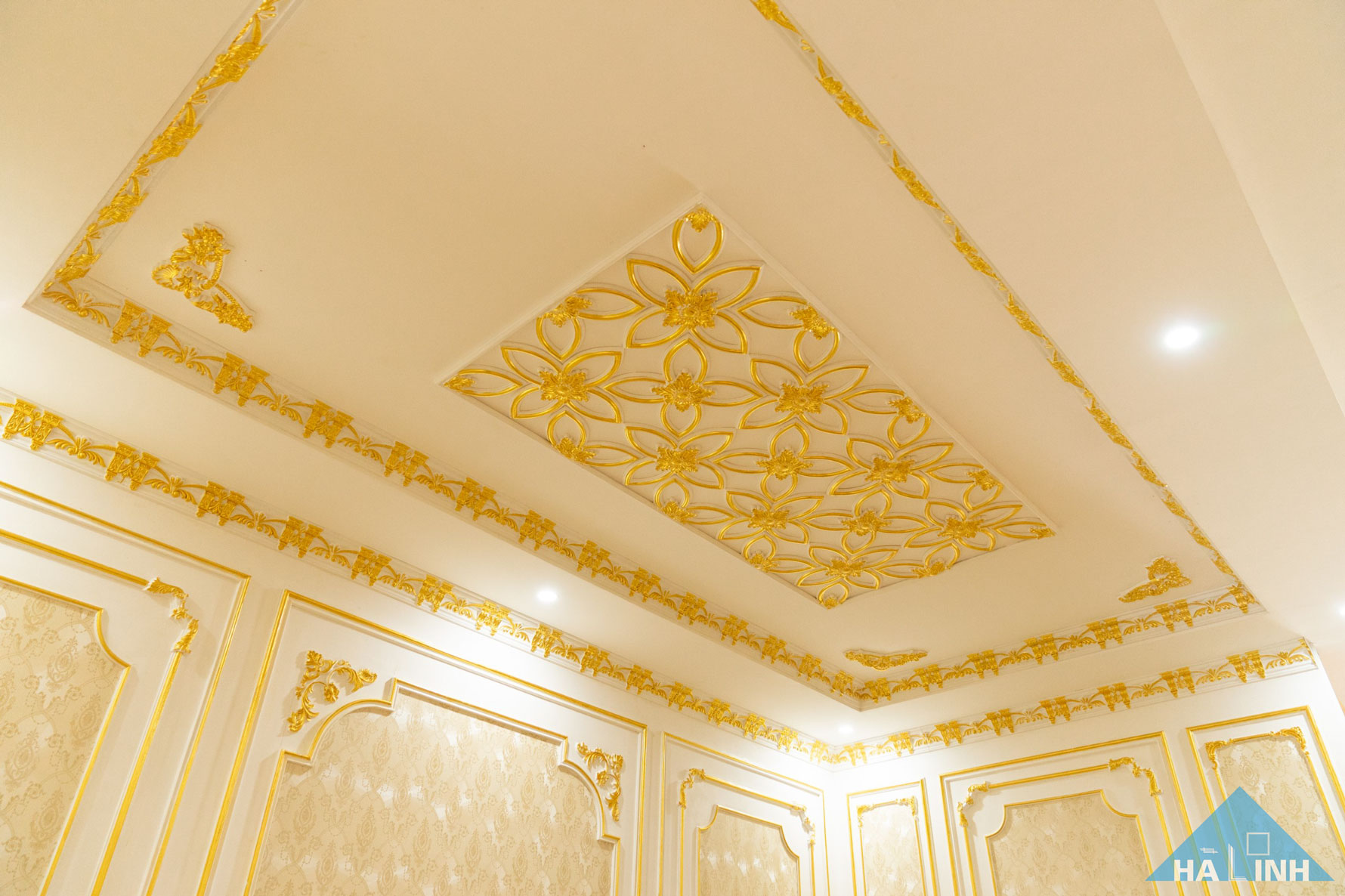 ảnh thi công phào chỉ tân cổ điển 